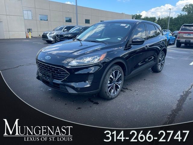 2021 FORD Escape