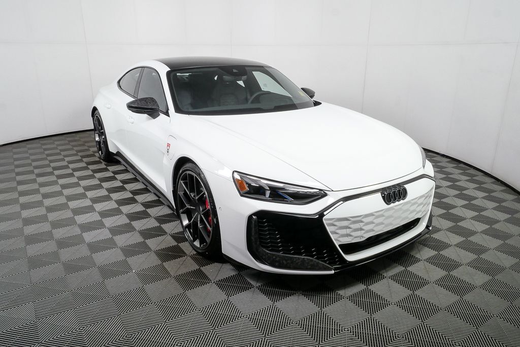 2026 AUDI RS e-tron GT
