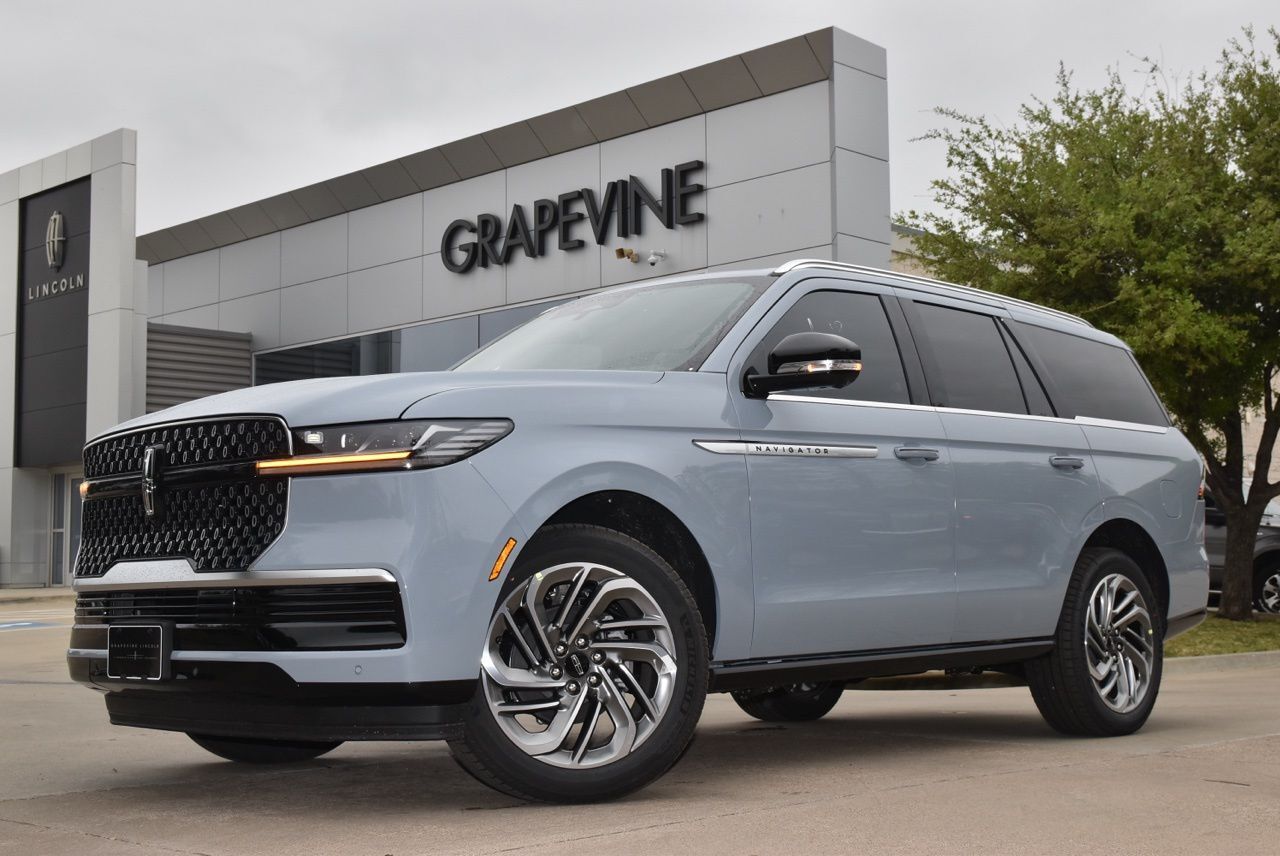 2026 LINCOLN Navigator