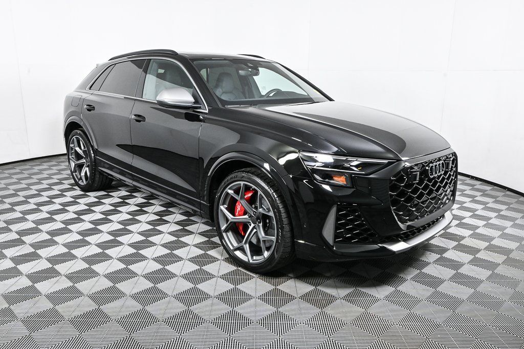 2026 AUDI RS Q8