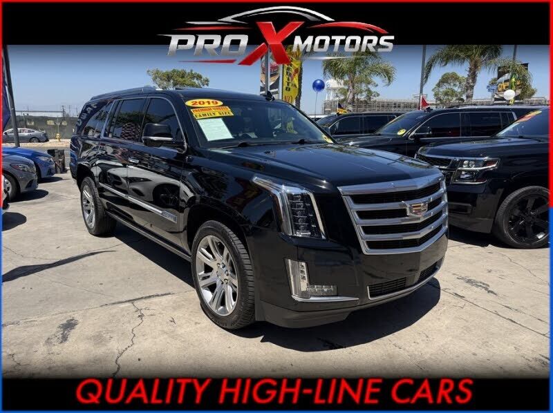 2019 CADILLAC Escalade ESV