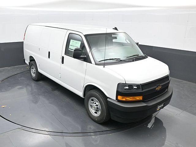 2025 CHEVROLET Express