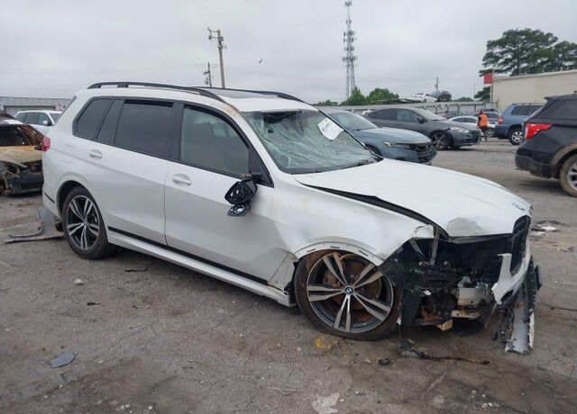 2022 BMW X7