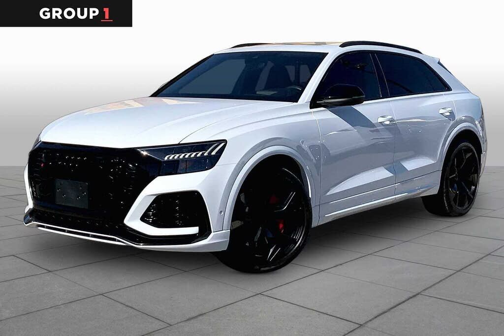 2024 AUDI RS Q8