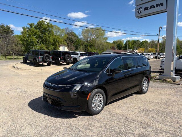 2027 CHRYSLER Pacifica