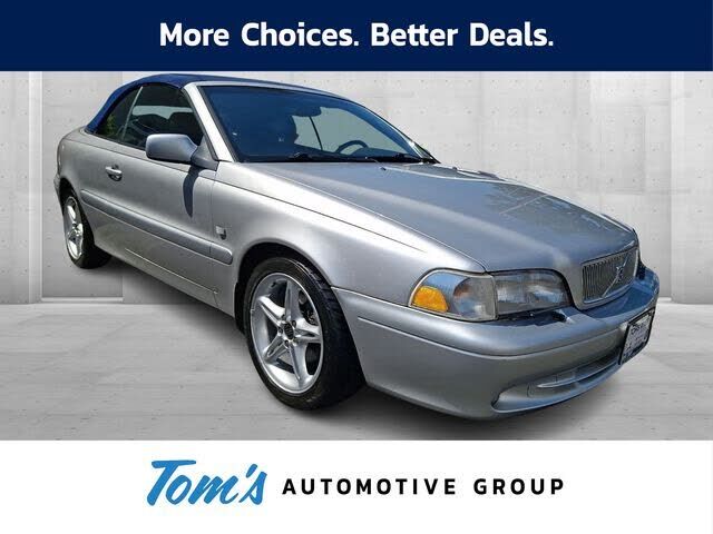 2001 VOLVO C70