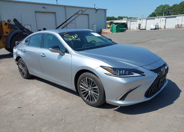 2023 LEXUS ES