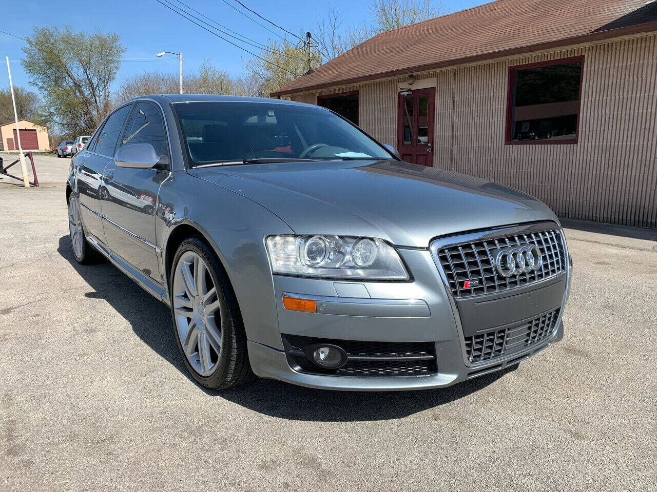 2007 AUDI S8