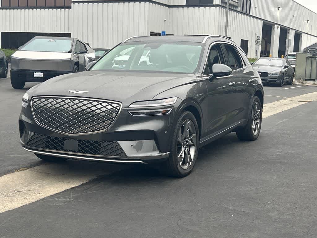 2025 GENESIS GV70
