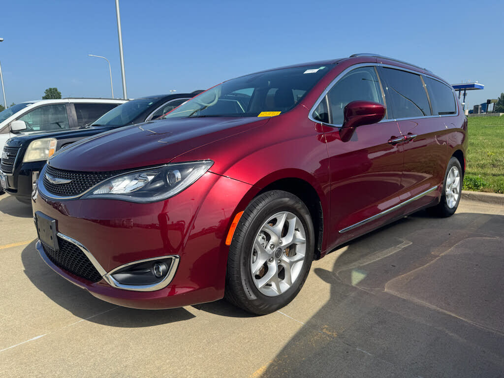 2020 CHRYSLER Pacifica
