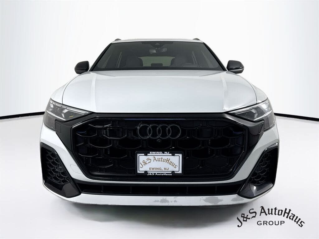 2024 Audi SQ8