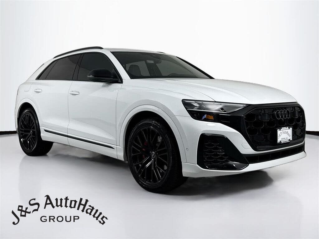 2024 AUDI SQ8