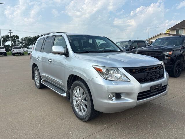 2011 LEXUS LX