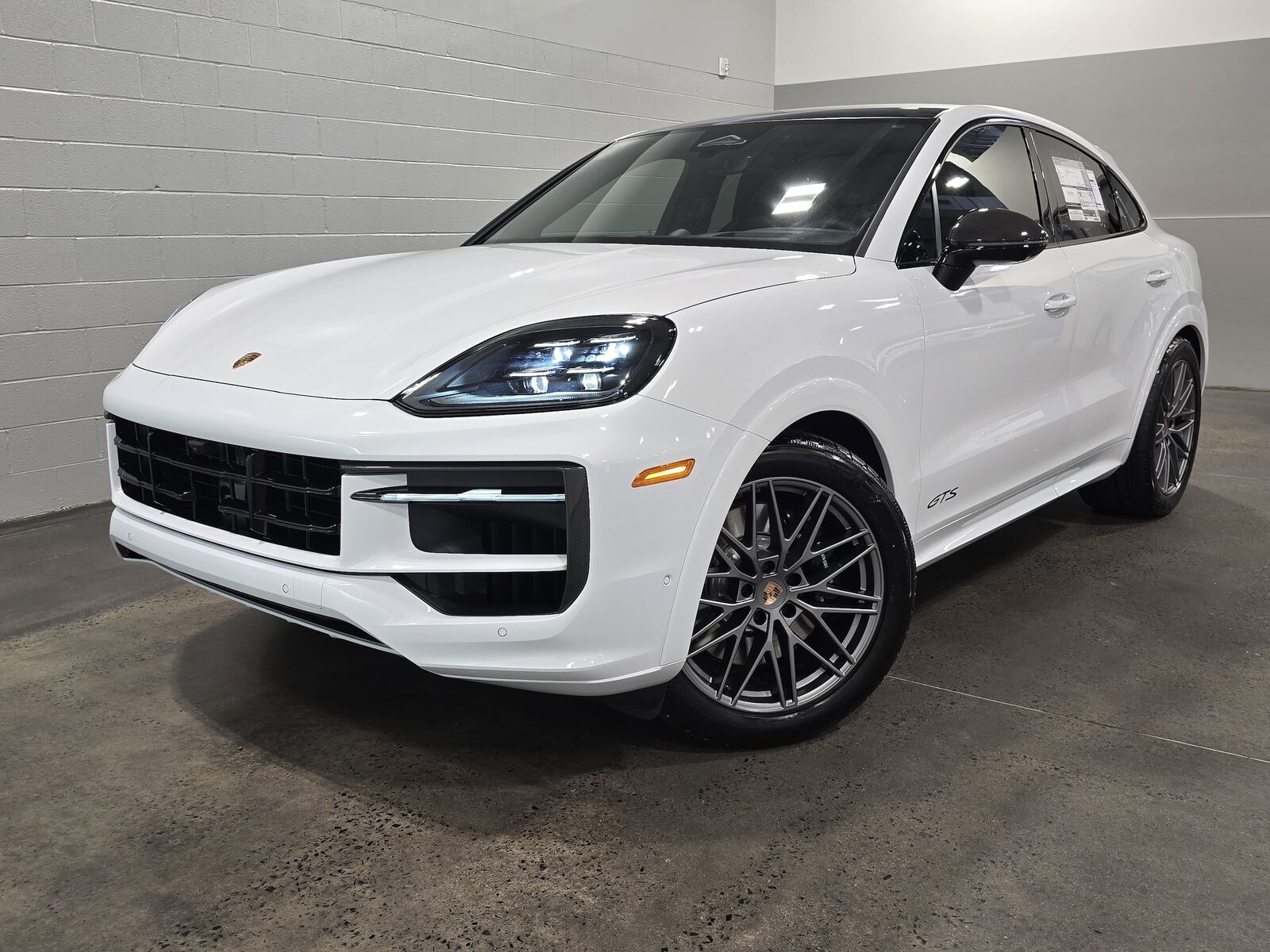 2026 PORSCHE Cayenne