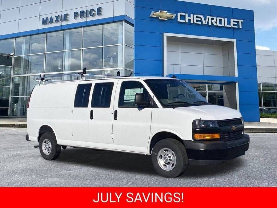 2025 CHEVROLET Express
