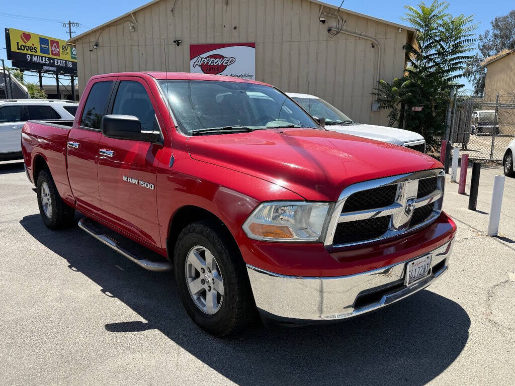 2011 DODGE Ram