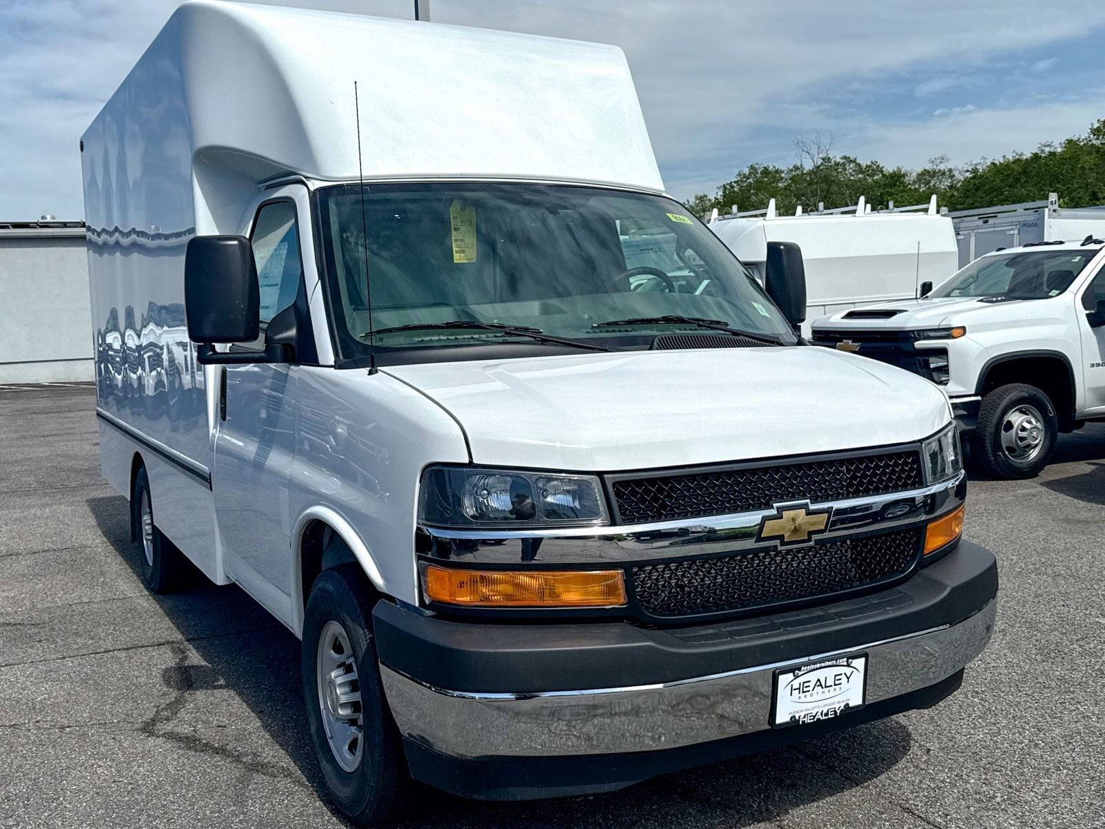 2026 CHEVROLET Express
