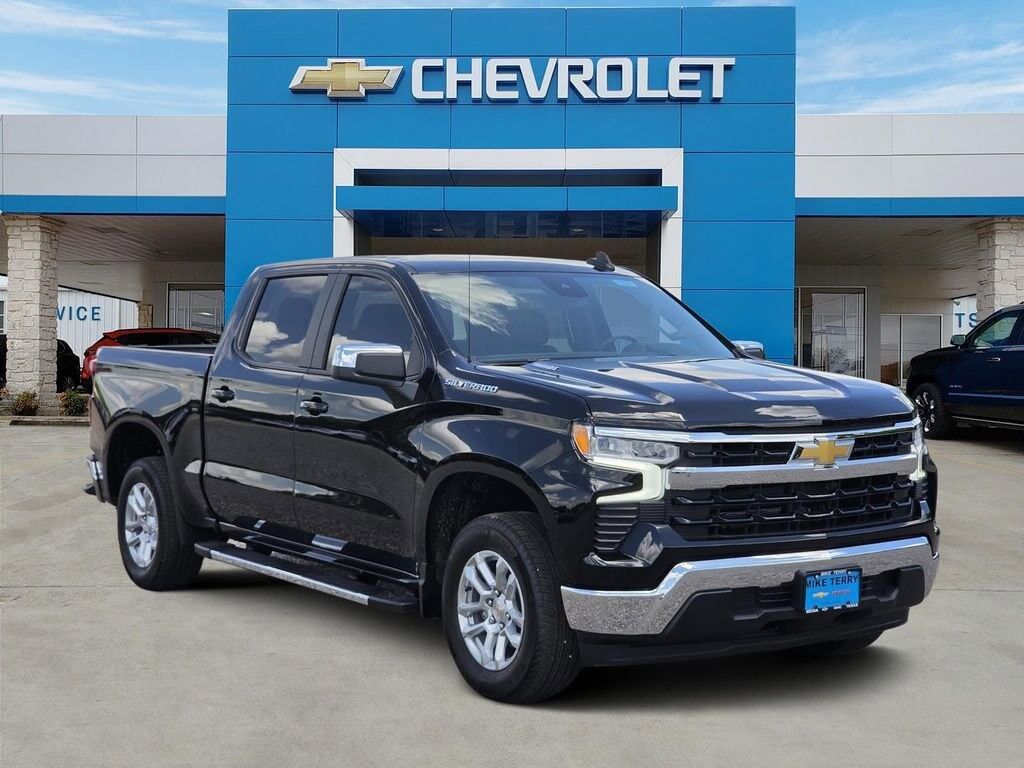 2026 CHEVROLET Silverado