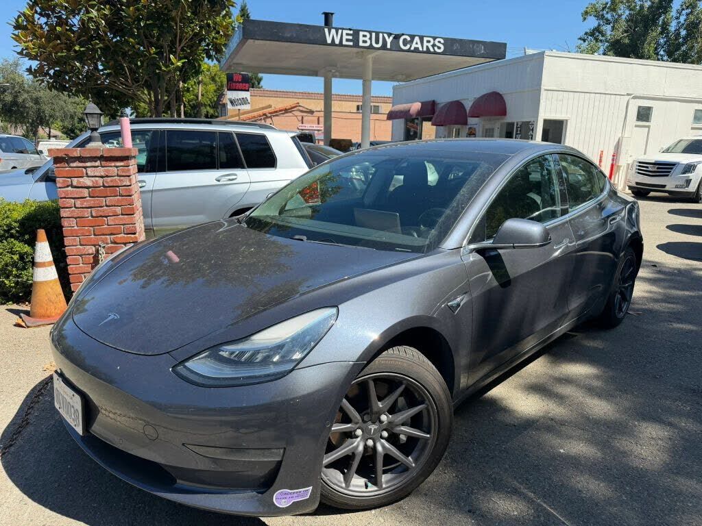 2019 TESLA Model 3
