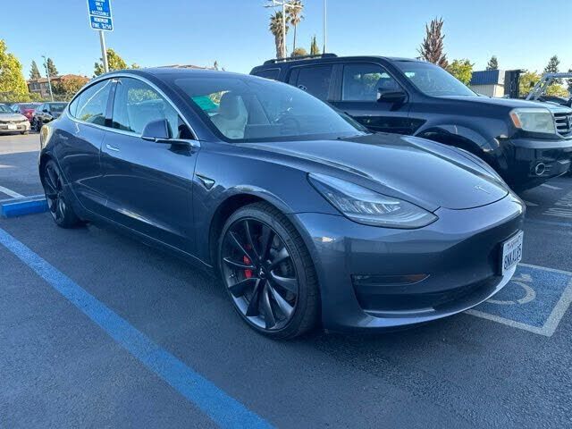 2020 TESLA Model 3