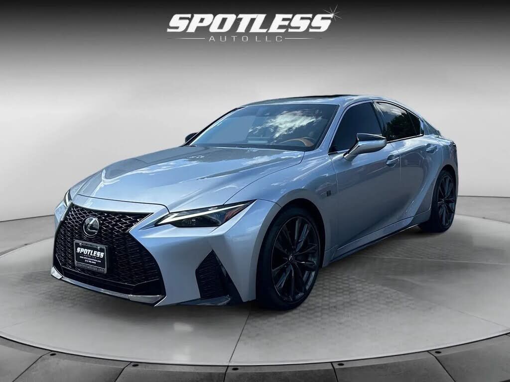 2024 LEXUS IS