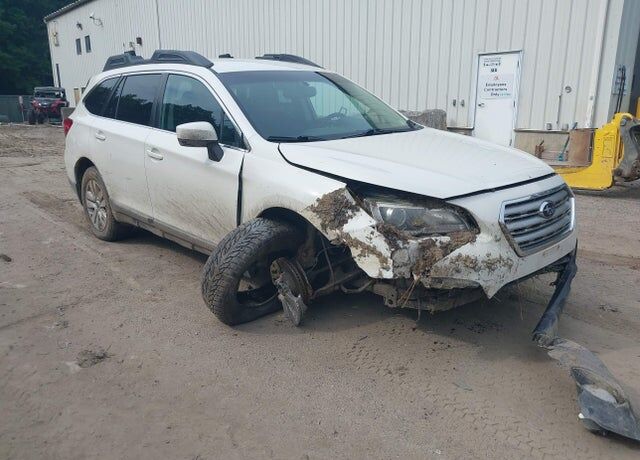 2015 SUBARU Outback