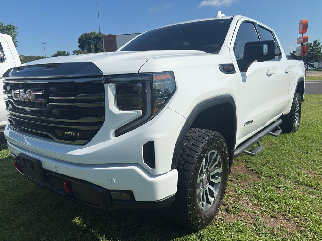 2023 GMC Sierra