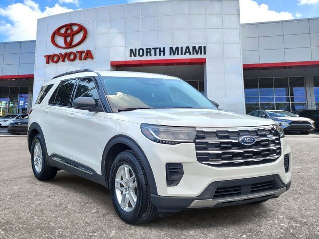 2025 FORD Explorer