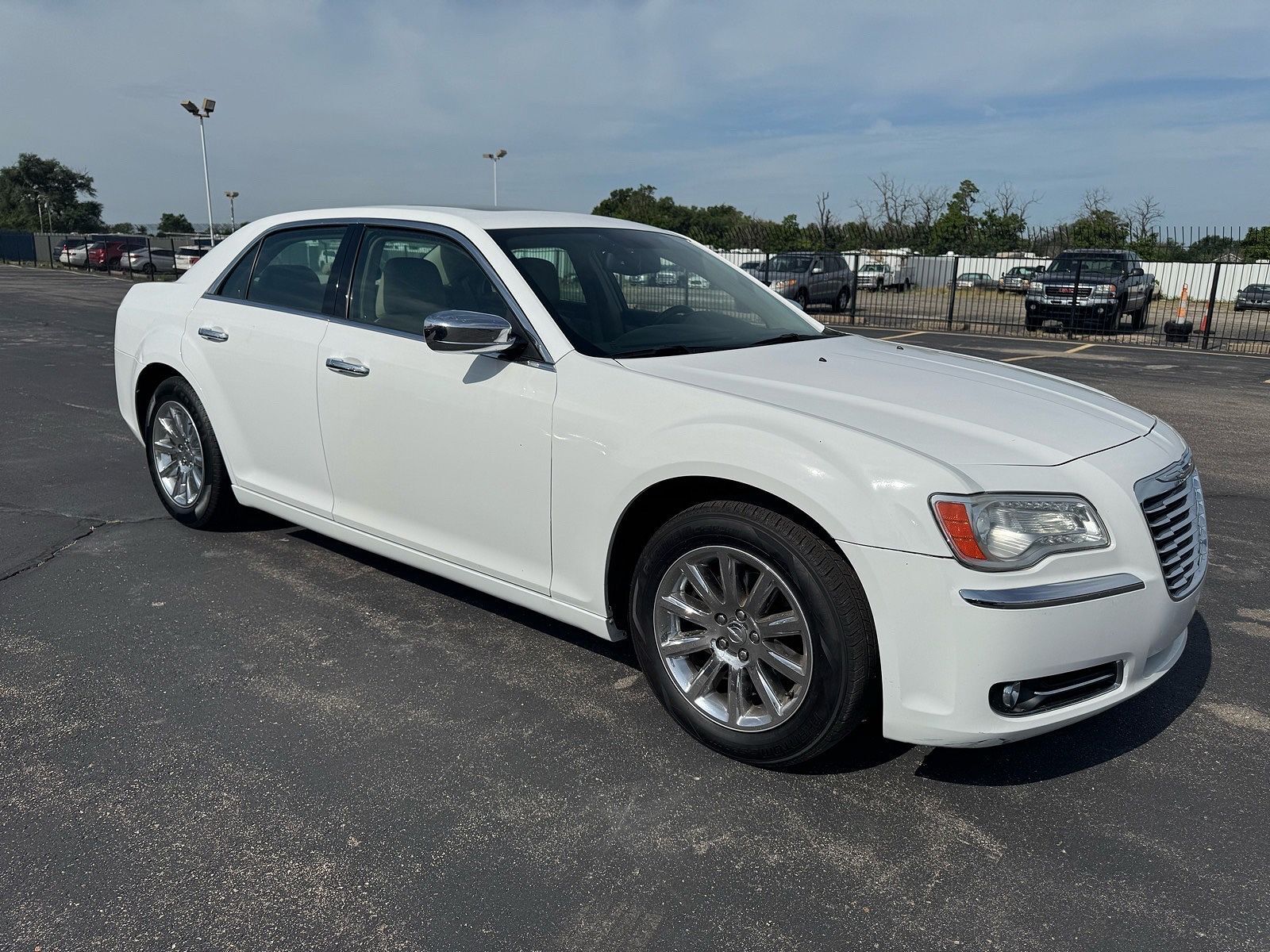2011 CHRYSLER 300