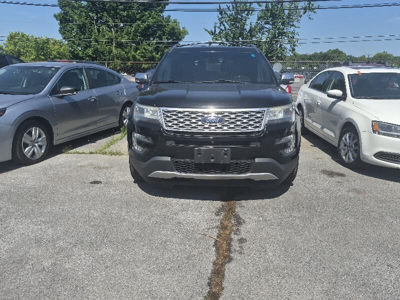 2017 FORD Explorer