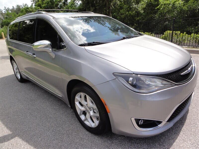 2020 CHRYSLER Pacifica