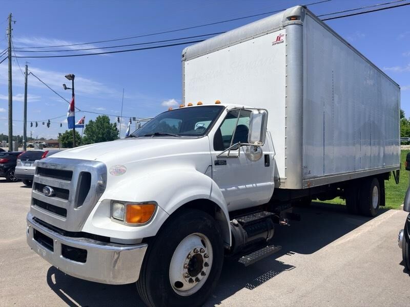 2013 FORD F-650