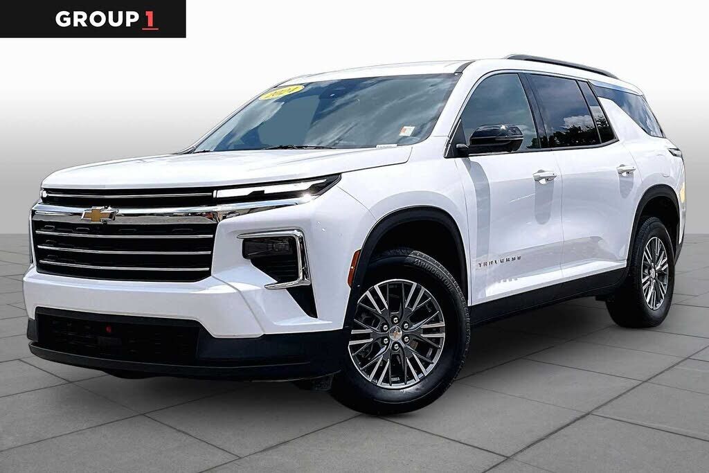 2024 CHEVROLET Traverse