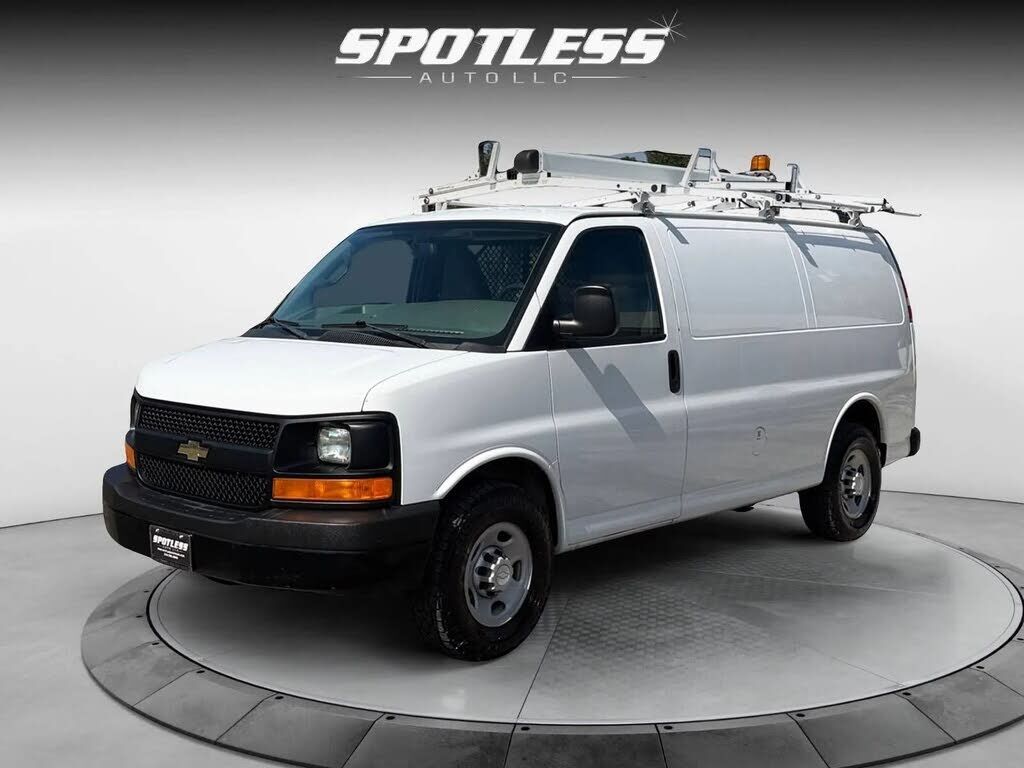 2017 CHEVROLET Express