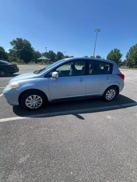 2011 NISSAN Versa