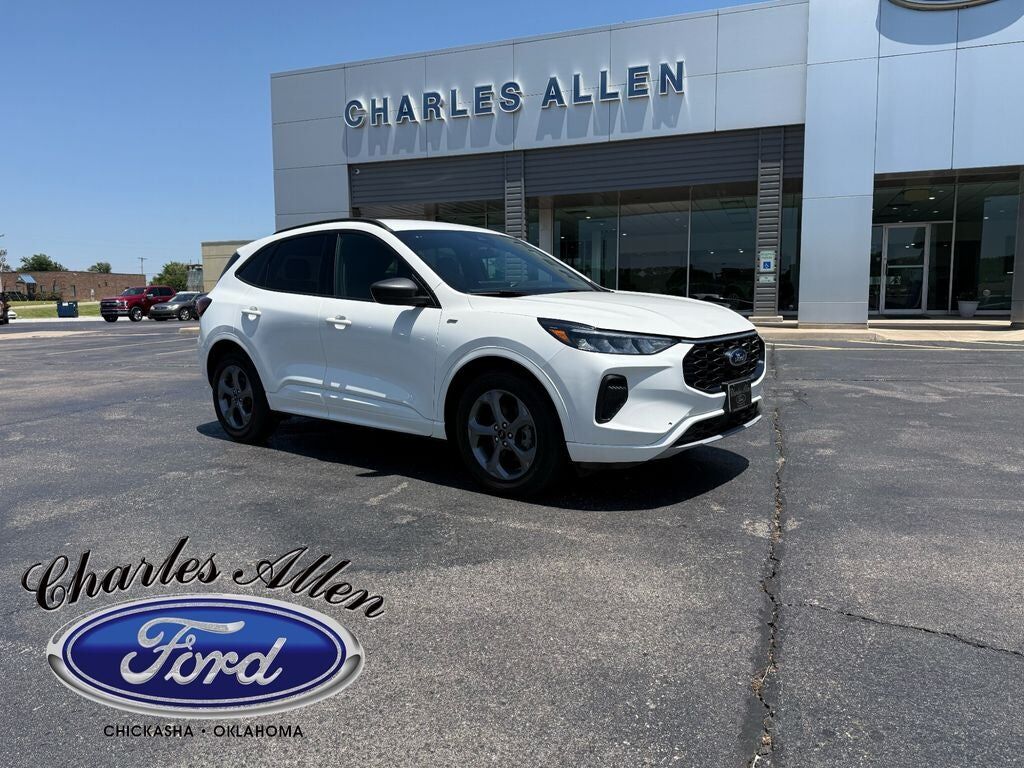 2024 FORD Escape