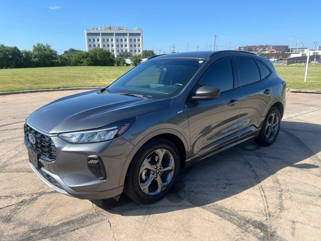 2023 FORD Escape