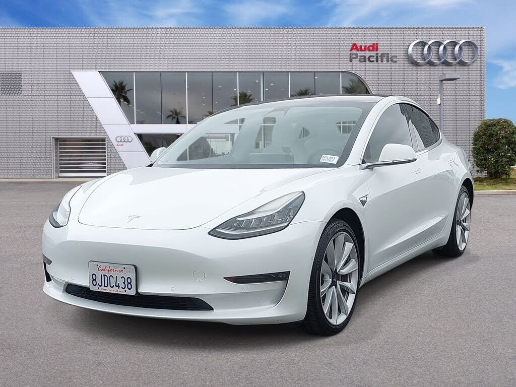 2019 TESLA Model 3