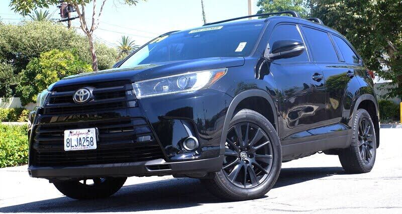 2019 TOYOTA Highlander