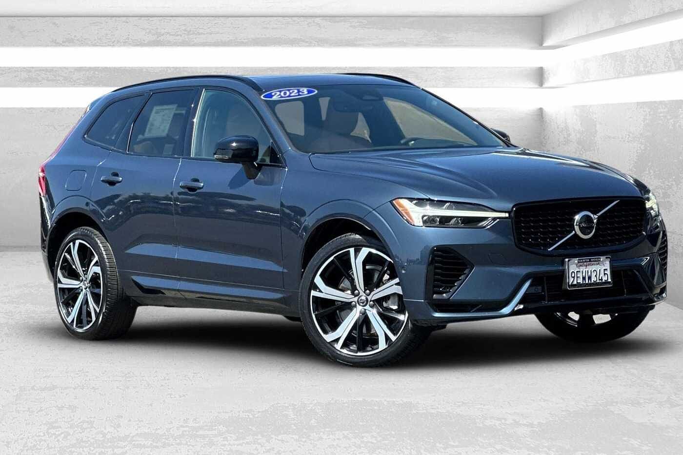 2023 VOLVO XC60