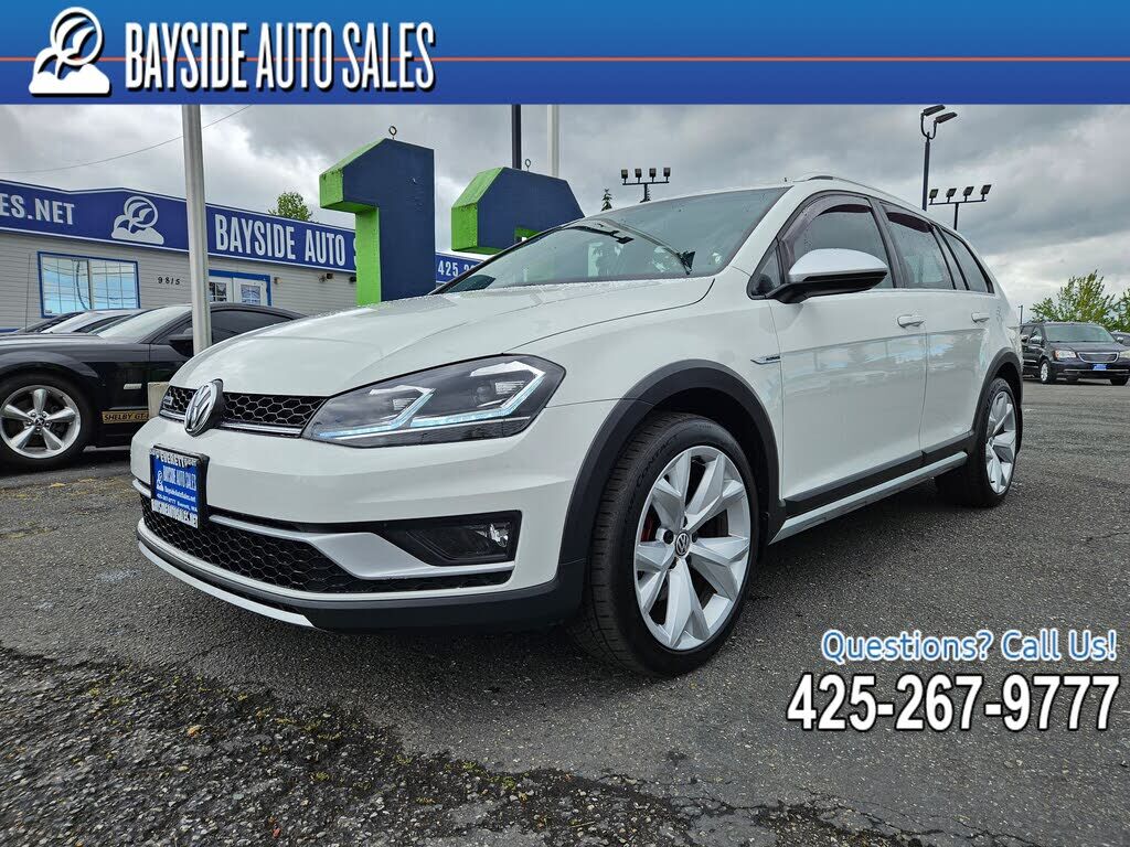 2017 VOLKSWAGEN Golf Alltrack