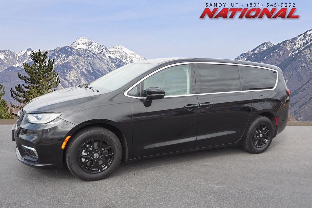 2024 CHRYSLER Pacifica
