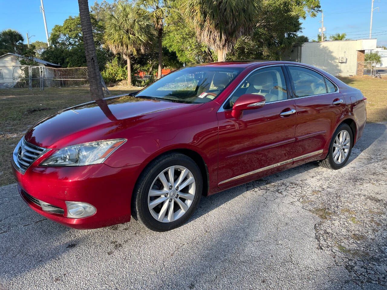 2011 LEXUS ES
