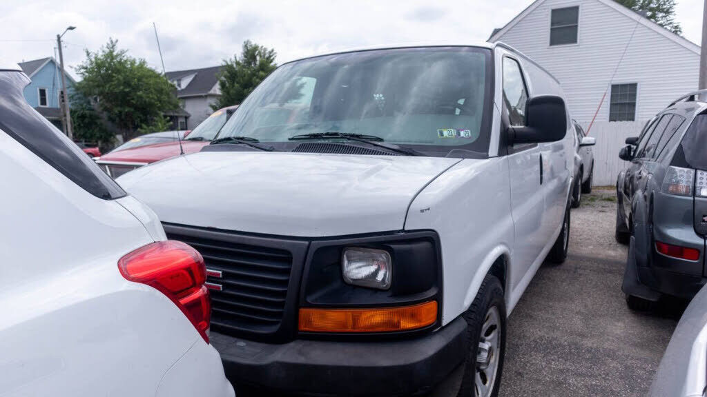 2010 GMC Savana