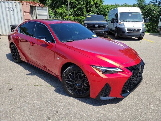 2022 LEXUS IS