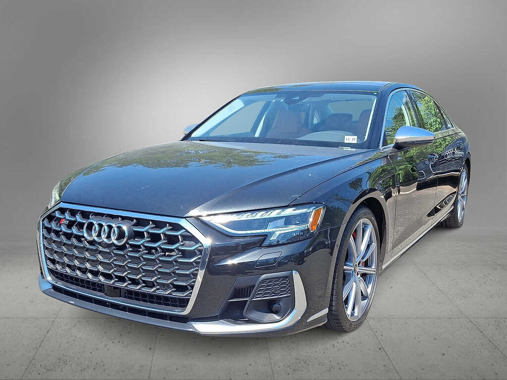 2023 AUDI S8