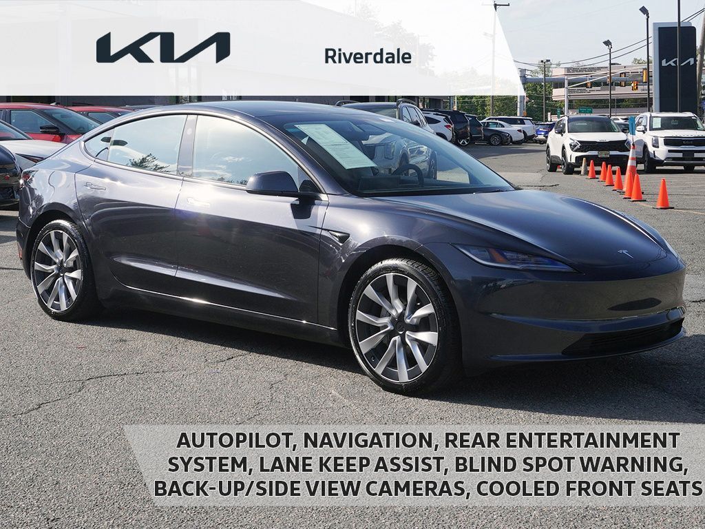 2024 TESLA Model 3