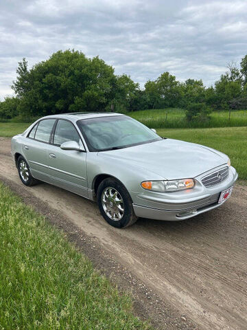 2004 BUICK Regal