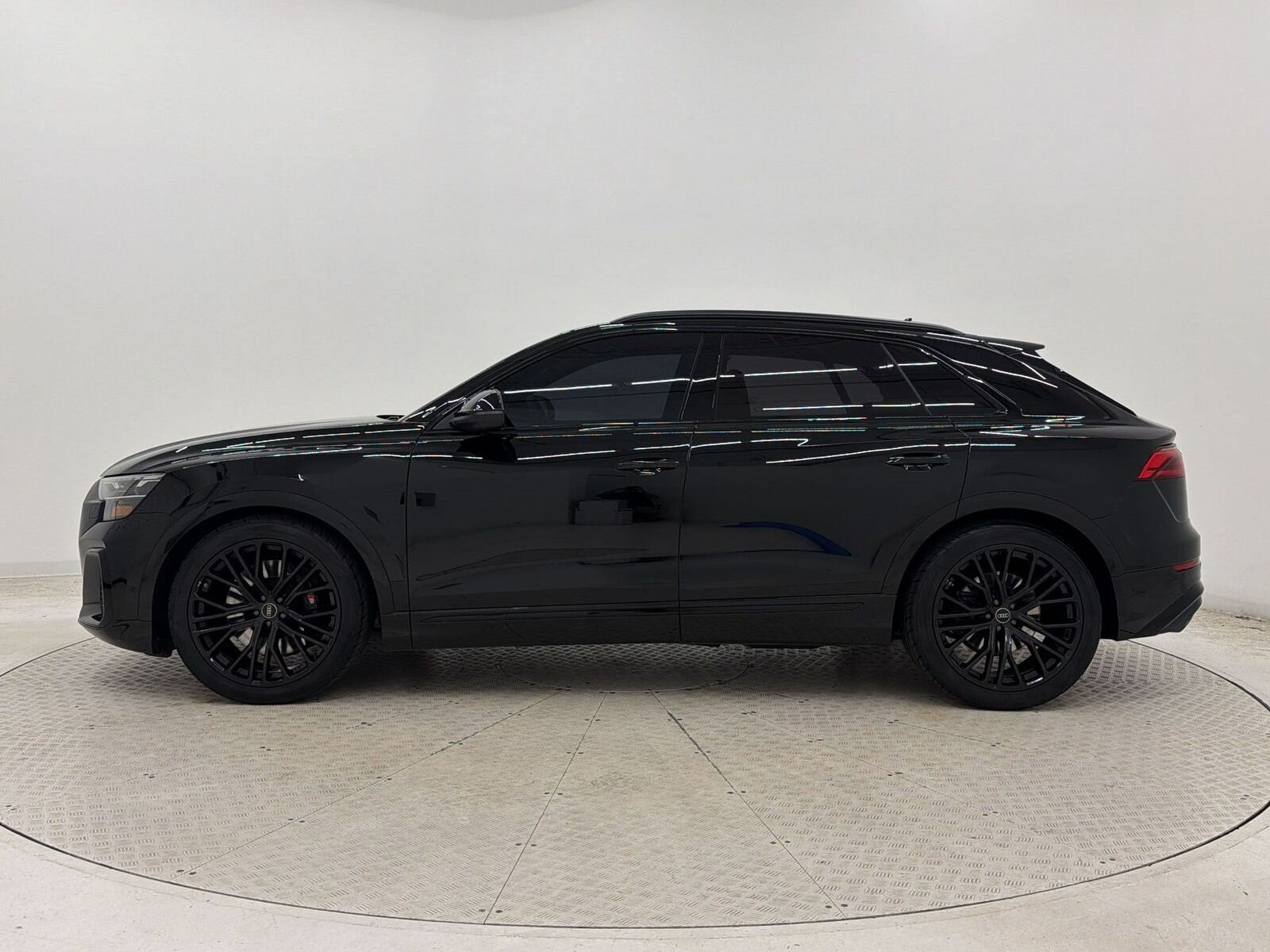 2025 Audi SQ8