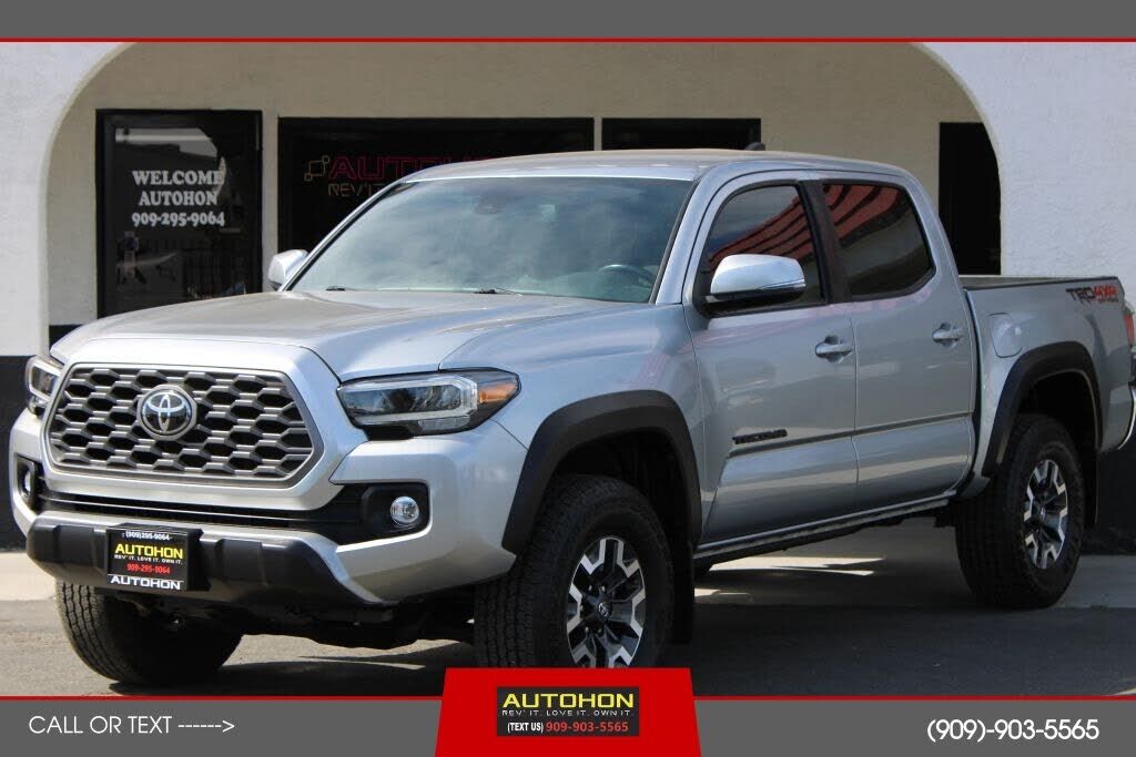 2023 TOYOTA Tacoma
